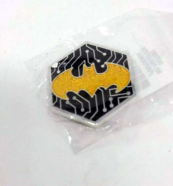 Funko Batman Symbol Gold Glitter Pin